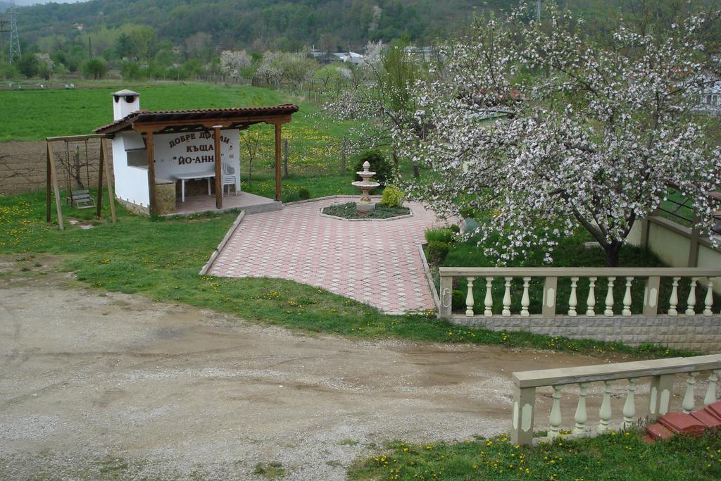 Vacation Home Yoanna Tryavna Luaran gambar